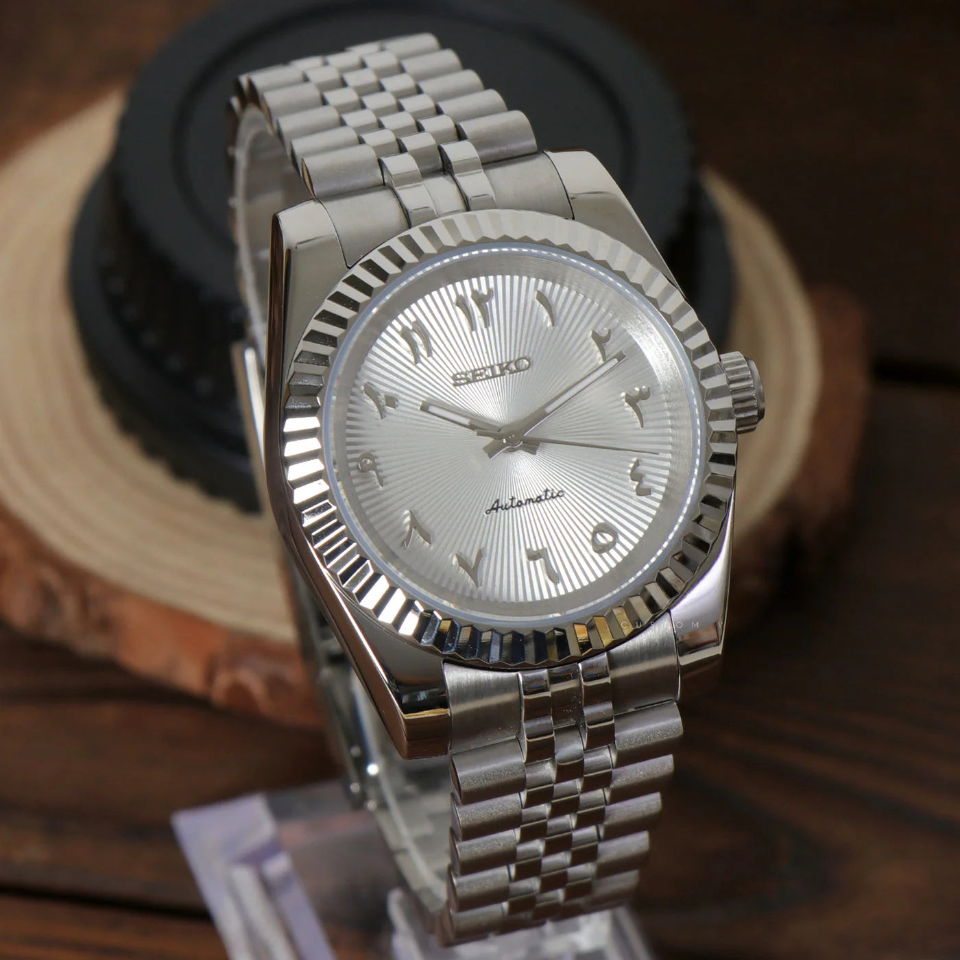 SEIKOJUST WHITE ARABIC TEXTURED