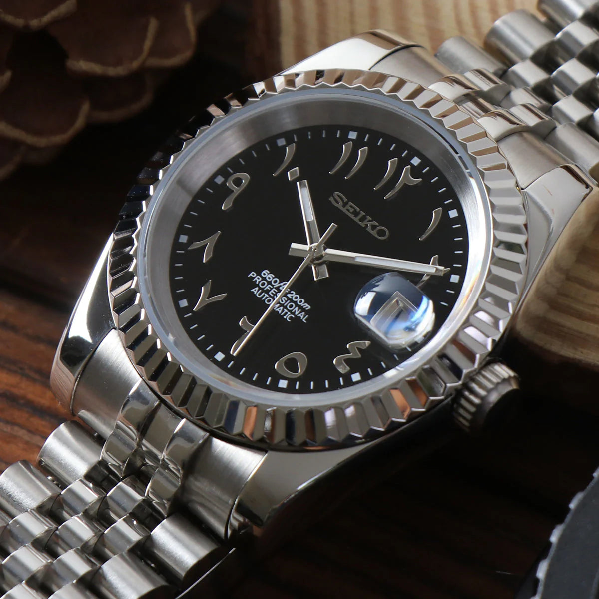 SEIKOJUST BLACK ARABIC
