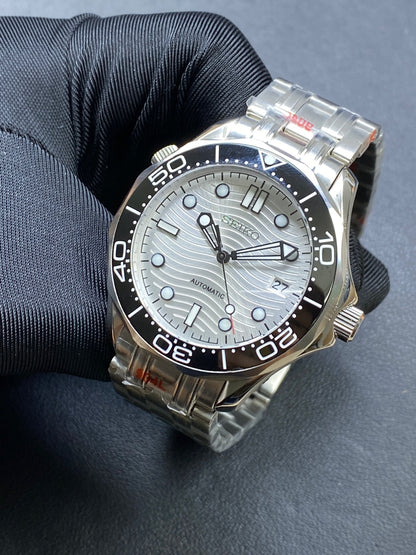 SEIKOMASTER BLACK (WHITE)