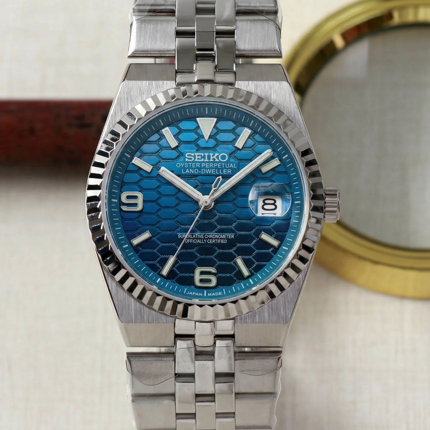 SEIKO-DWELLER ROYAL BLUE