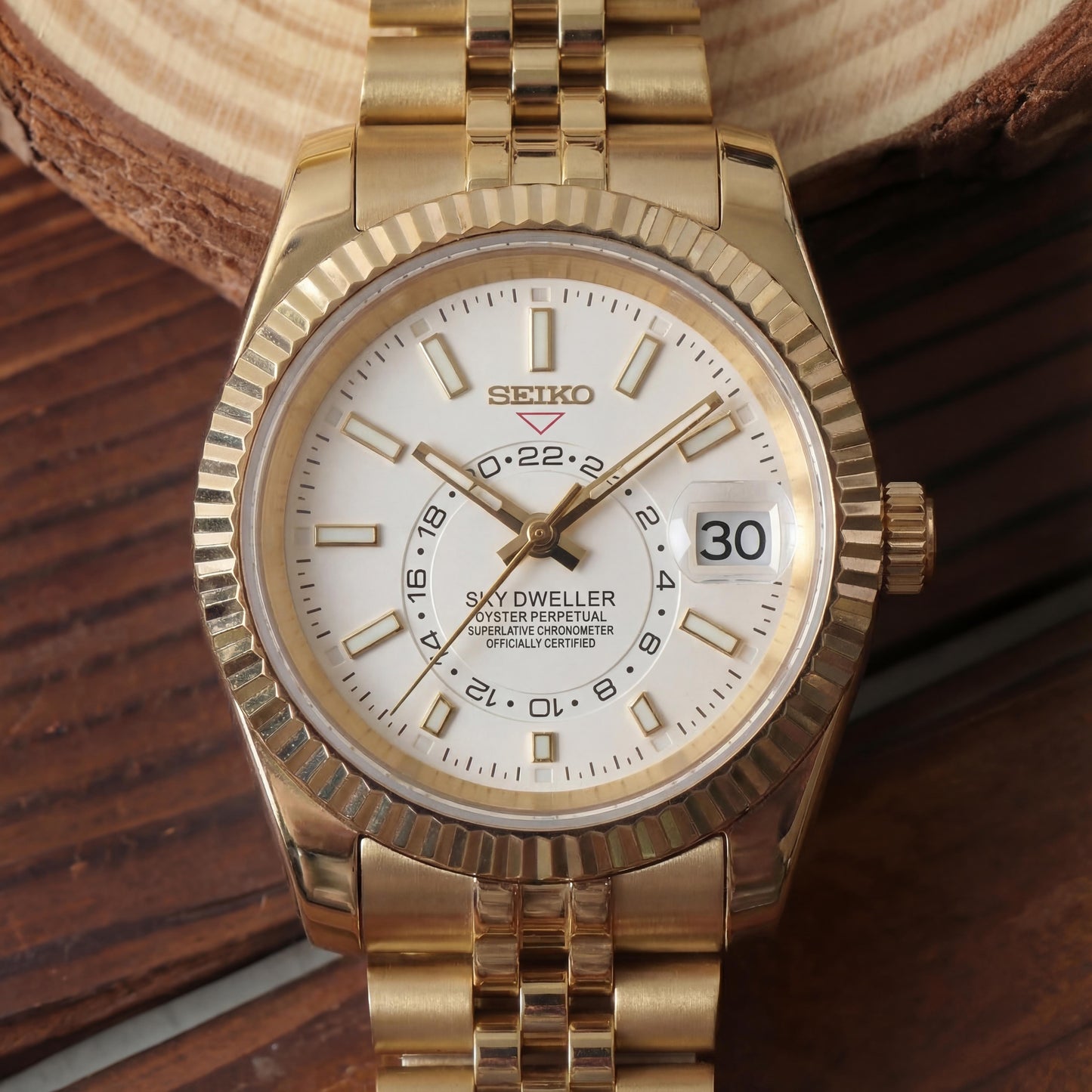 SEIKOJUST SKY-DWELLER WHITE (GOLD)