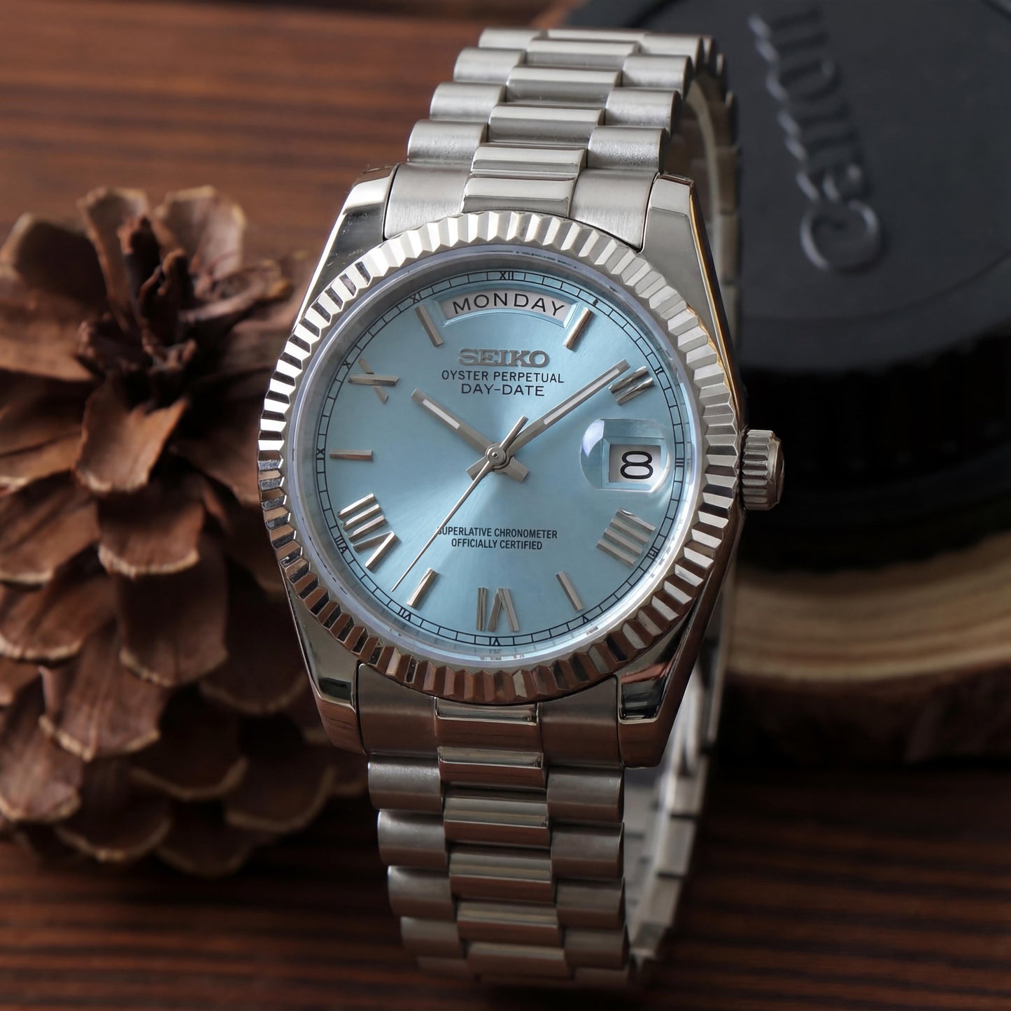 SEIKOJUST DAY-DATE ICE BLUE